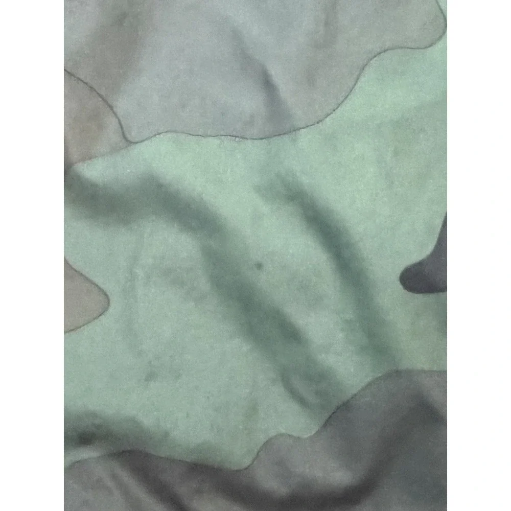 GAP Kids Boys Camo Hooded Rain Jacket Windbreaker Green Size Small 6-7